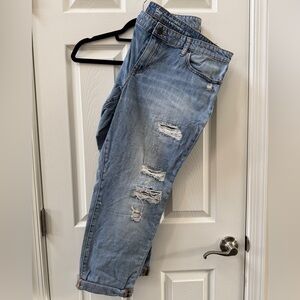 GAP Sexy Boyfriend Fit Women’s Distressed Rolled Cuff Denim Jeans - Size 18/34R